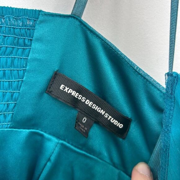 Vintage Y2K 2000s Express Blue Ruffle Seamed Sleeveless Tank Top 0 - Picture 7 of 8